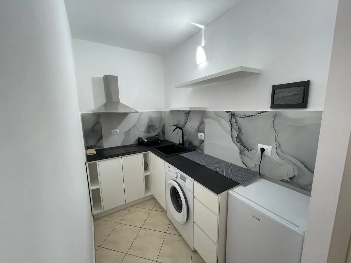 Garden Villa Apartments Sarande