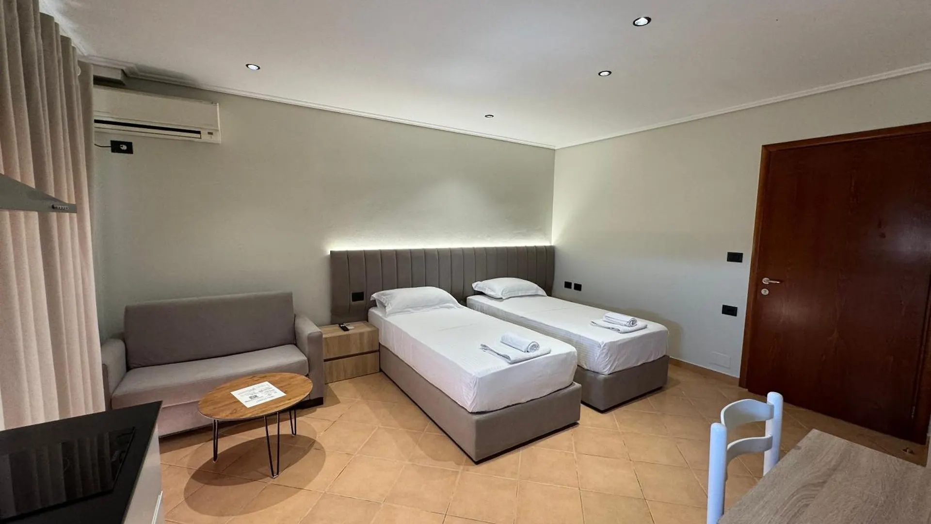 Garden Villa Apartments Sarande